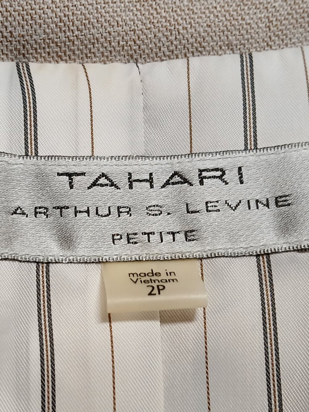 TAHARI Arthur S. Levine Sand Tailored Blazer EUC - Picture 4 of 11